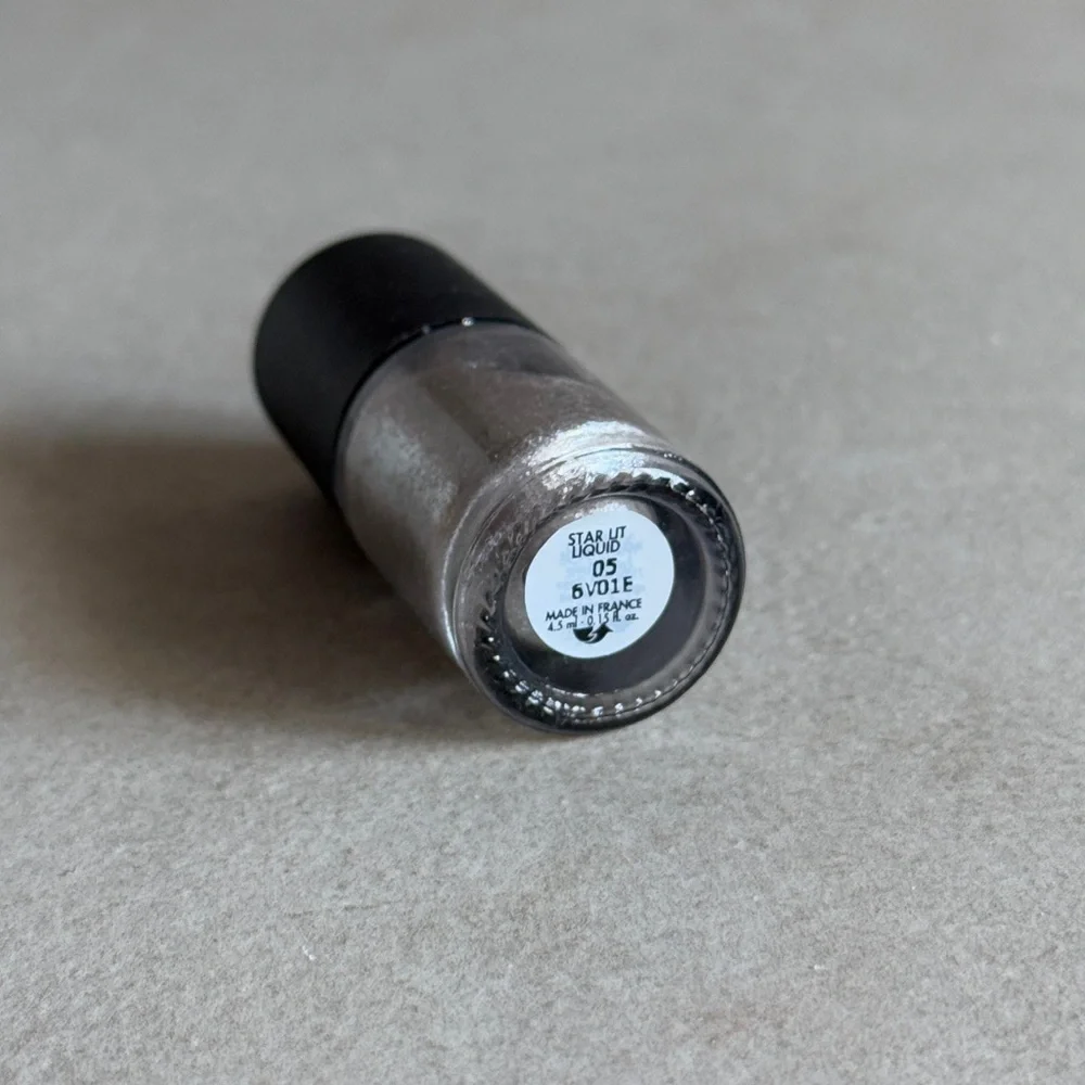 MAKE UP FOR EVER Starlit Liquid 05 Silver Sparkle Highlighter